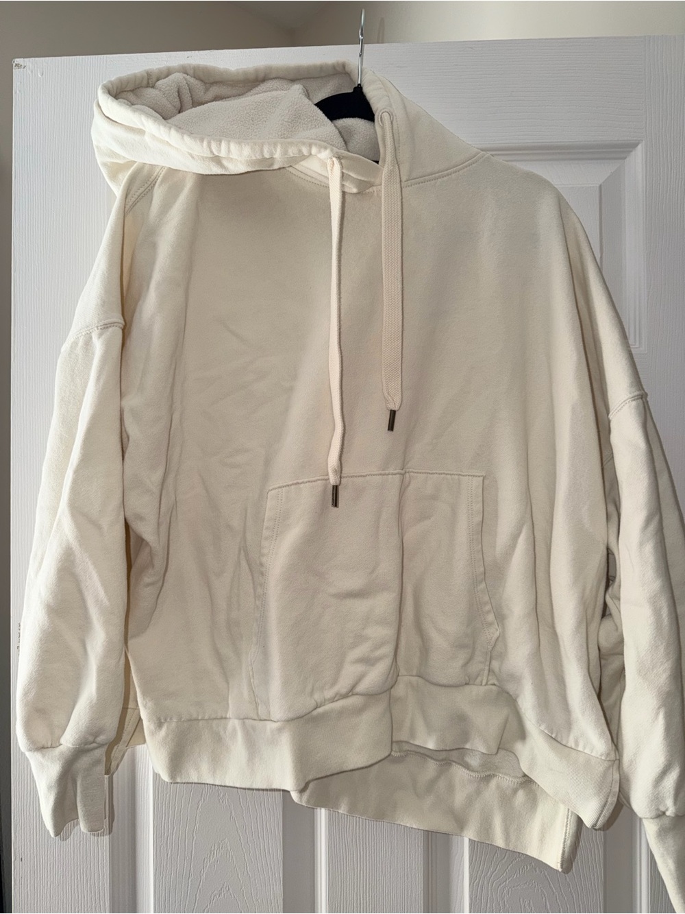 American Eagle Outfitters Cream Plush Hoodie
